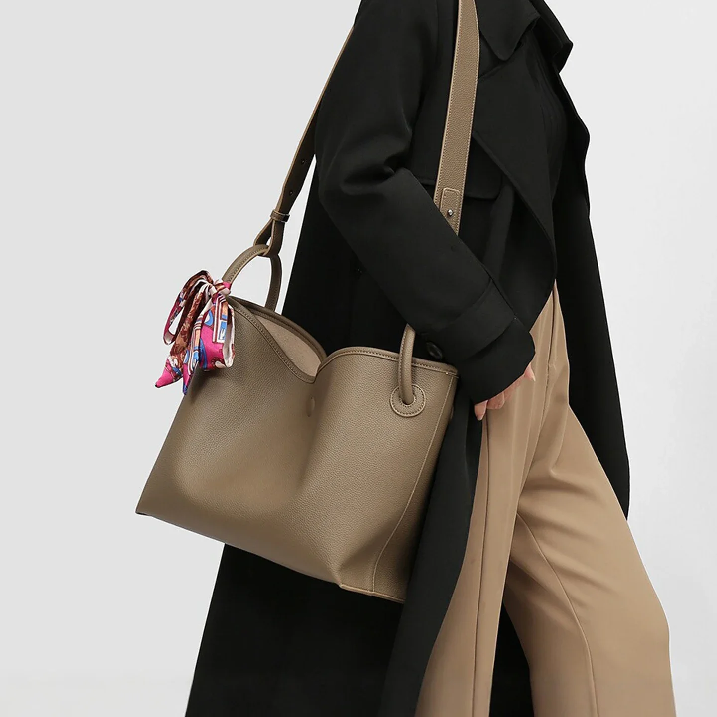 Luxury Bags Leather - Hafif Lüks, Üst Düzey Kadın Çantası,