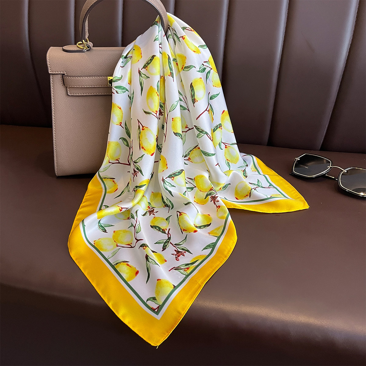 Lüks sarı limon baskı kare ipe - Luxury Bags Yellow incelemesi ve fiyatı