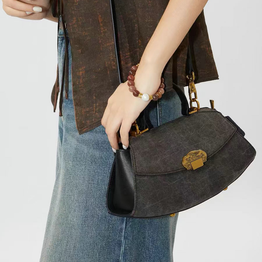 Sessiz Lüks ve Özel Stil Bayan - Quiet Luxury Bags Designer incelemesi ve fiyatı